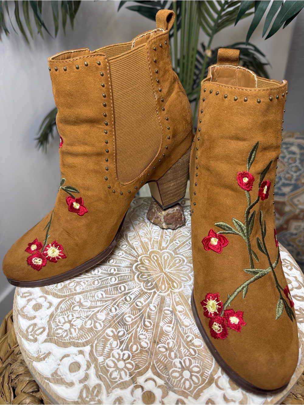 Boho Western Embroidered Suede Ankle Boots Brown Stacked Heel Size 9